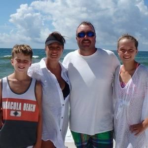 Meet your Posher, Adriana